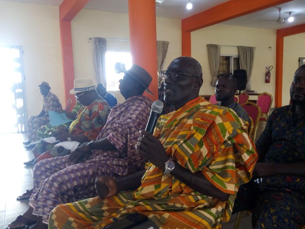 Sécurité : Les chefs des villages d’Anyama félicitent le commissaire Eric Koua et ses collaborateurs
