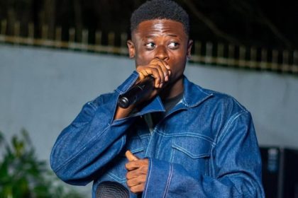 MC ONE, l’artiste ivoirien, sort son premier album "CONQUERANT" sous le label Sony Music
