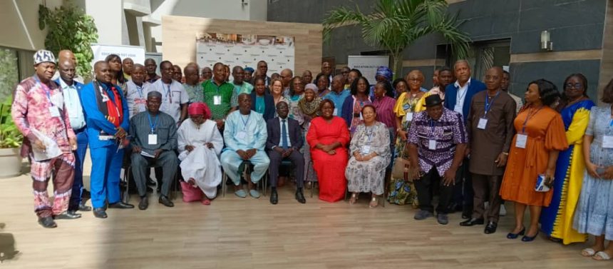 “Projet Éducation à Voix Haute: Le RIP-EPT participe à un atelier de développement de programme à Dakar