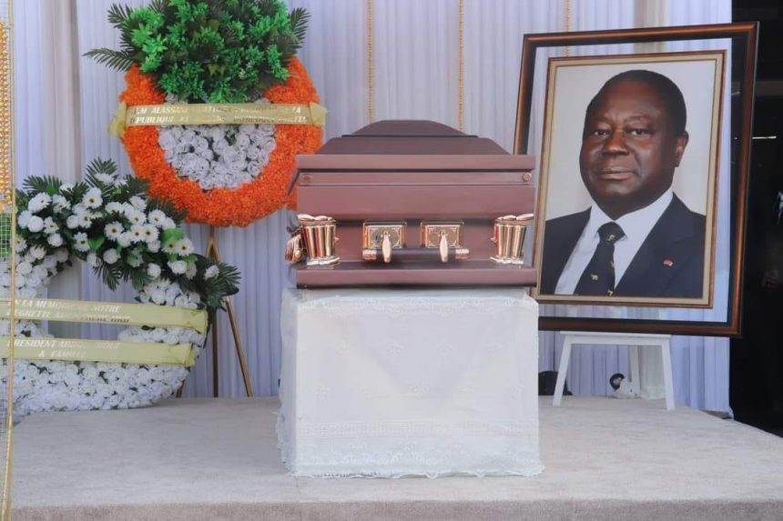 La dépouille du l'ex-chef d'Etat Henry Konan Bédié