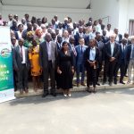 Les participants et officiels à l’ouverture de l’atelier
