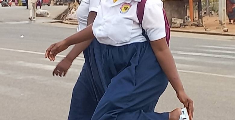 Des jeunes filles élèves