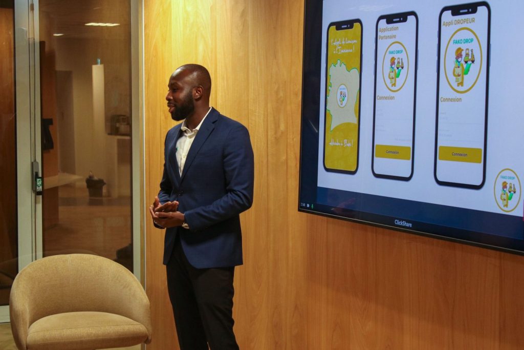 Le créateur du l'application expliquant l'innovation