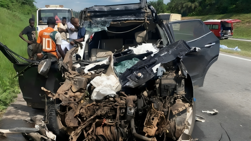 Le reste du véhicule impliqué dans l'accident