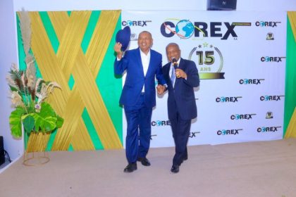 Didier KOUAKOUA (gauche), Directeur général de Corex International, et Jacob CABINDA, fondateur et Président du Conseil d'administration de Corex International