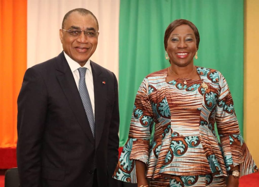 Le ministre Adama Coulibaly et la présidente du Sénat, Kandia Camara