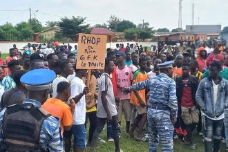 Les manifestants à Hiré