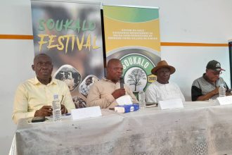 Les organisateurs de la conférence