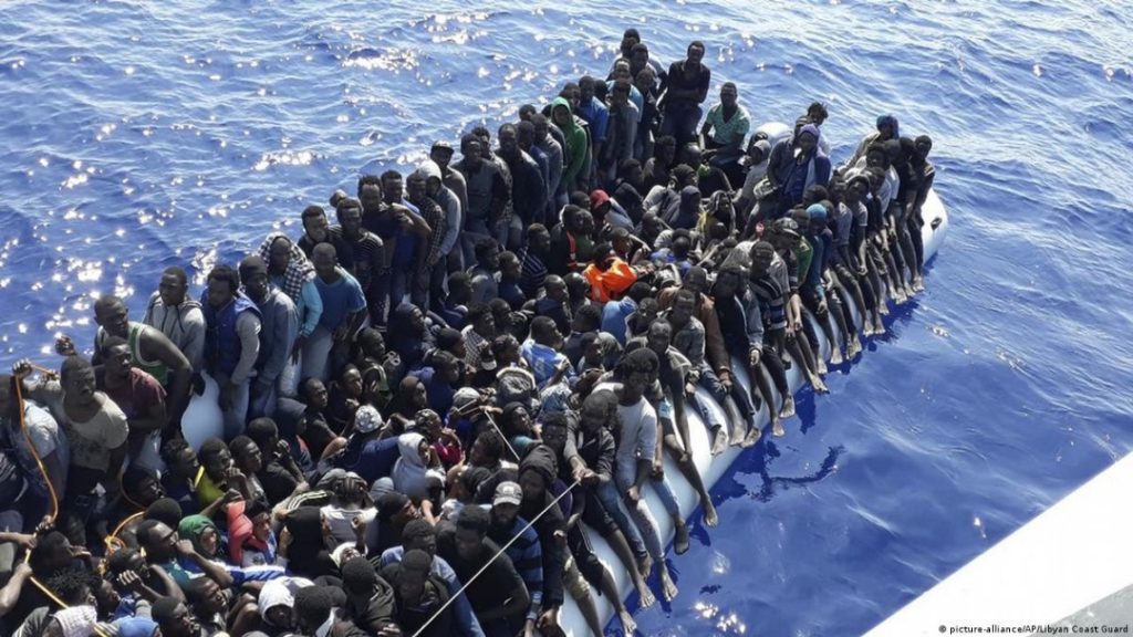 De nombreux jeunes migrants