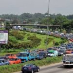 Des véhicules à Abidjan