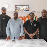 Les artistes et les membres du comité d'organisation du concerto de l'indépendance