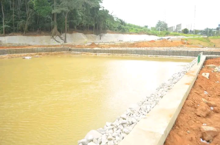 L'un des futurs lacs artificiels