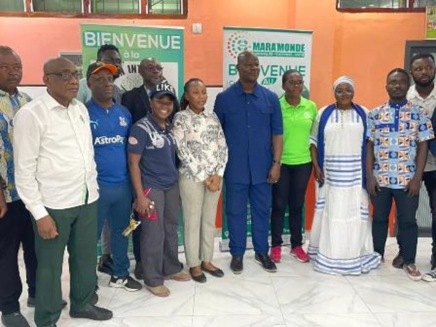 Photo de famille avec les formateurs