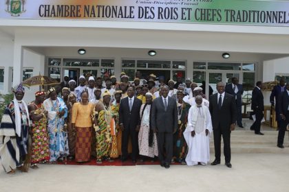 Photo de famille avec les chefs traditionnels