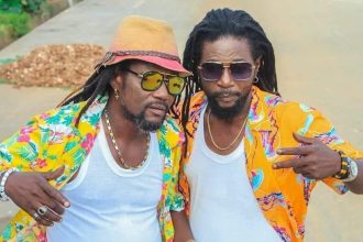 Angelo papa (droite) et son frère du froupe Aboutou Roots