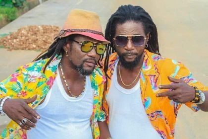 Angelo papa (droite) et son frère du froupe Aboutou Roots