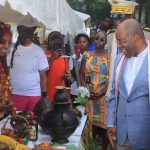 Le Ministre Siandou Fofana visite les stands