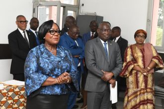 Anne-Désirée Ouloto lors de sa visite