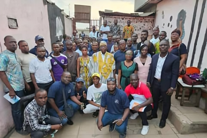 Photo de famille des militants ADCI Abobo