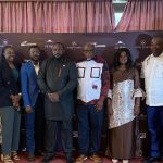 Quatrième à partir de la gauche le Président Provisoire de l'association des anciens de L'UIGB, Junior Nanan Koffi avec les officiels.