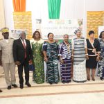 La ministre-gouverneure et initiatrice du N'zrama festival, Raymonde Goudou Coffie avec les officiels lors de la cérémonie de lancement