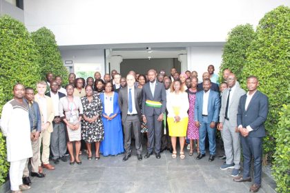 La photo de famille des participants