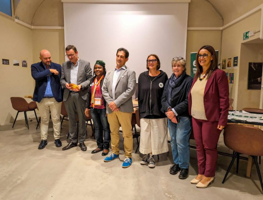 Photo de famille des participants