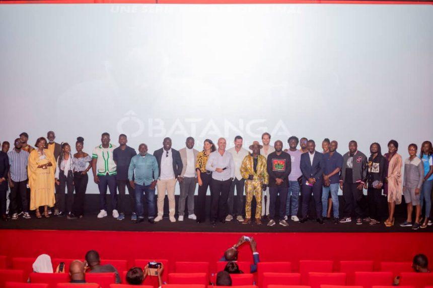 Photo de famille de toute l'équipe de "Ôbatanga"
