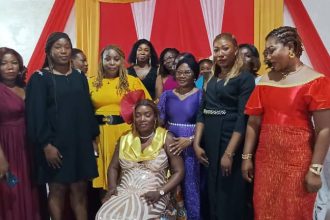 La présidente Amélie Kouadio et les membres de son bureau