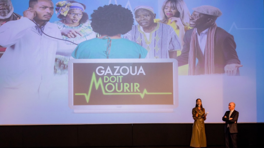 « Gazoua doit mourir » : une satire sociale ivoirienne qui interroge les traditions funéraires et l’argent