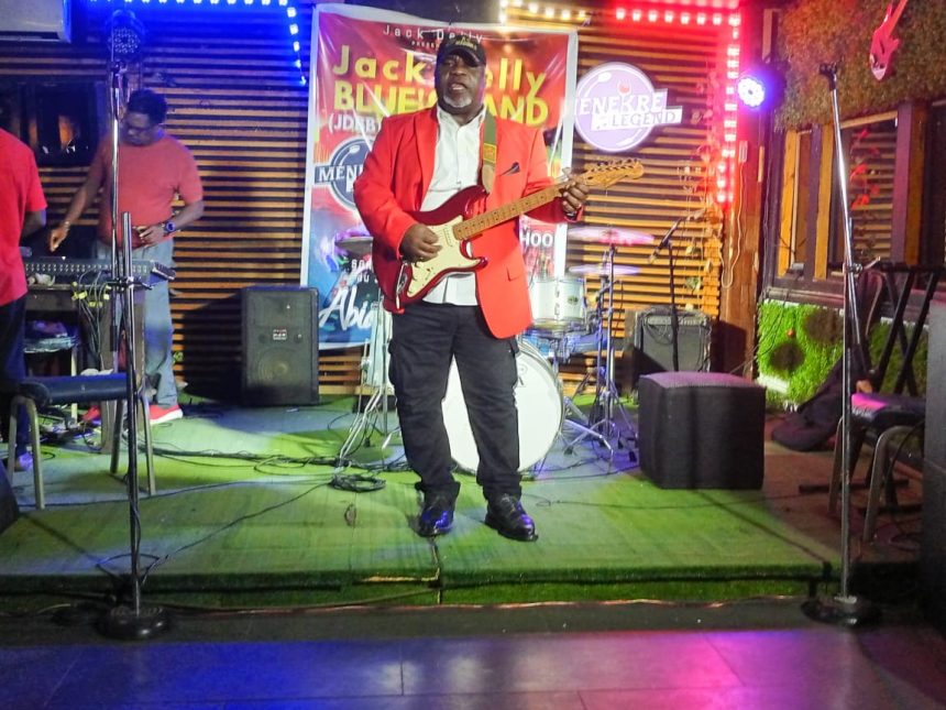 Sortie d’album : Jack Dely revient en force avec le Blues à travers Abidjan Blues