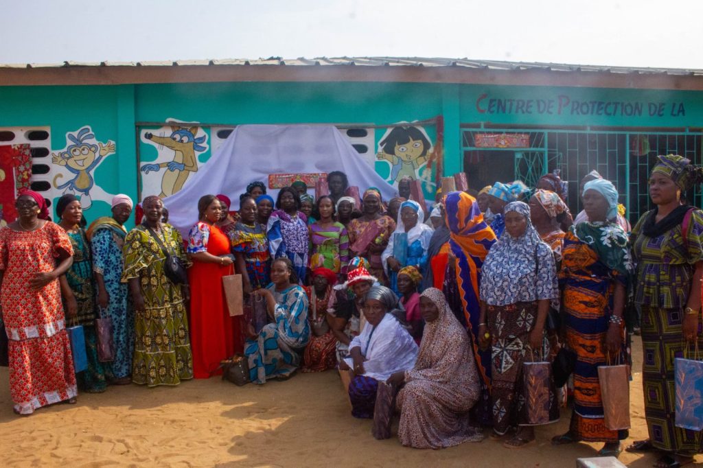 Tiapoum : Ahizi-Beugré Dorcas offre un Noël de solidarité pour les enfants et accompagne l'autonomisation de la femme