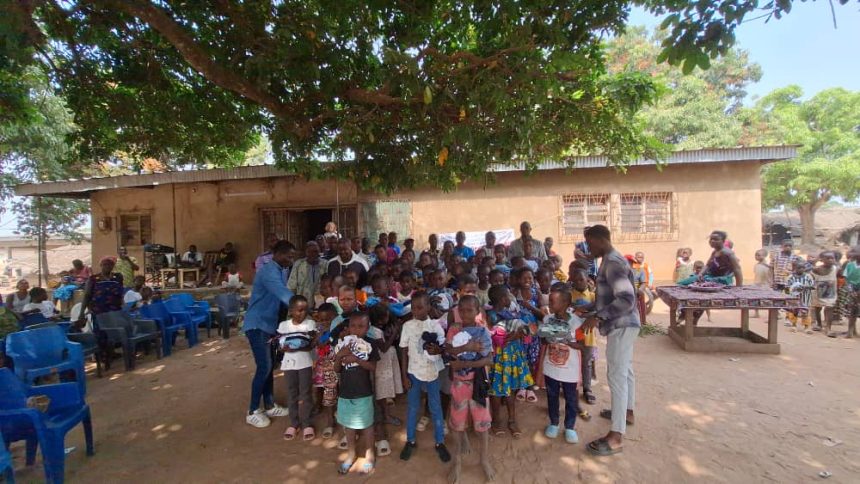 Noël à Assengou N’Gotran : L'ONG Yessi éclaire le cœur des enfants du village