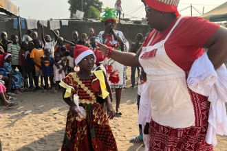 Caravane de Noël : L’Ong Nklo Bakan apporte la joie à 3000 enfants