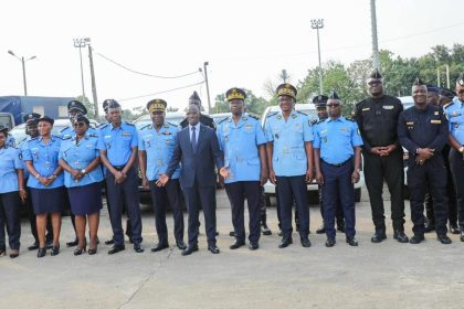 Sécurité : remise de 109 véhicules aux Services de Police et au corps préfectoral
