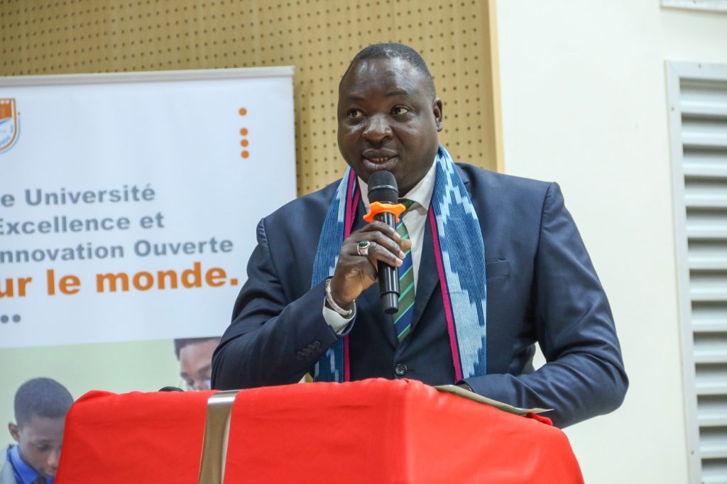 Présentation des vœux du nouvel an 2025 à l'Université de Bondoukou : Engagement renouvelé pour l'excellence