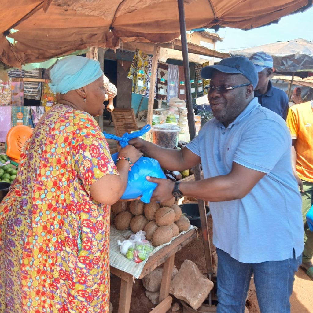 Ramadan à Dianra : Le maire Amourlaye Koné apporte joie et solidarité aux populations