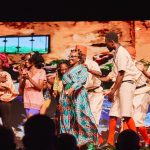Spectacle « Les mères de l’indépendance » : Yahn Aka et la troupe L’ARTISTIQ font vibrer la mémoire au Sofitel Hôtel Ivoire