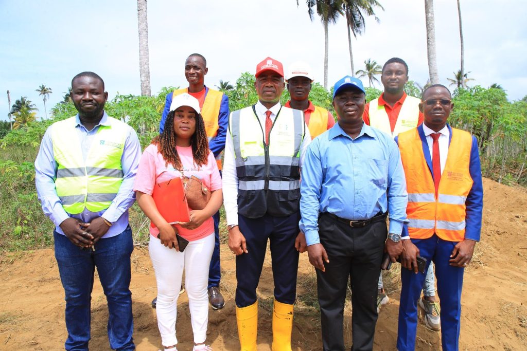 Investissement foncier : CHIM INTER officialise la remise d’un terrain sécurisé à Jacqueville
