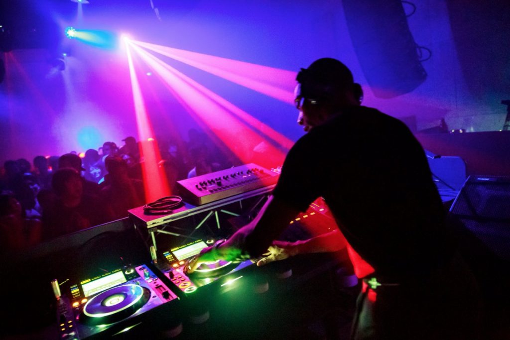 Disco Mix Club 2025 à Tokyo : DJ Kross et DJ Silver représenteront la Côte d’Ivoire au mondial des platines