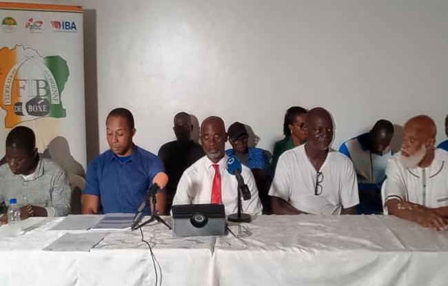 Crise à la boxe ivoirienne : Arthur Boua conteste le processus électoral de “Côte d’Ivoire Boxing”