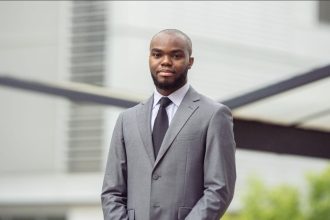 Recherche juridique : Boris Gogoua explore les intérêts vitaux de la Nation