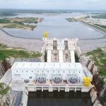 Vue aérienne du barrage hydroélectrique de Soubré, en Côte d'Ivoire